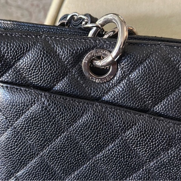 2001 Chanel Grand Shopping Bag - Picture 4 of 5